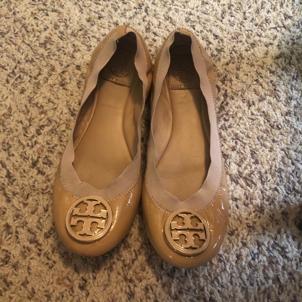 Tory Burch beige flats